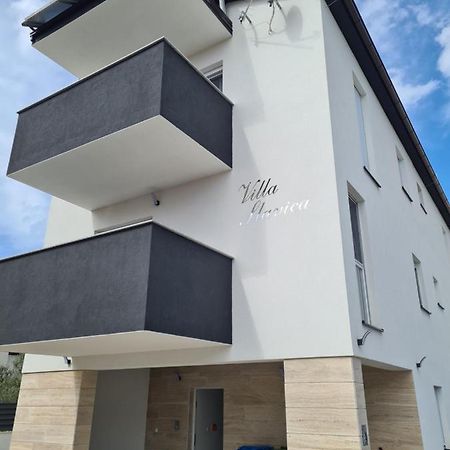 Vila Slavica Vir Exteriör bild