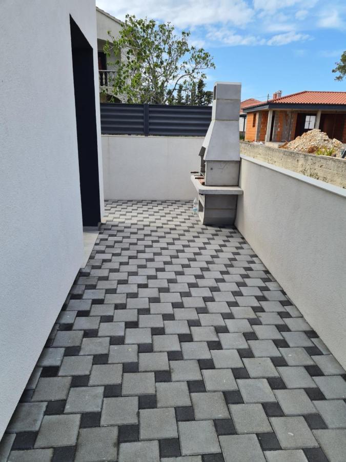 Vila Slavica Vir Exteriör bild