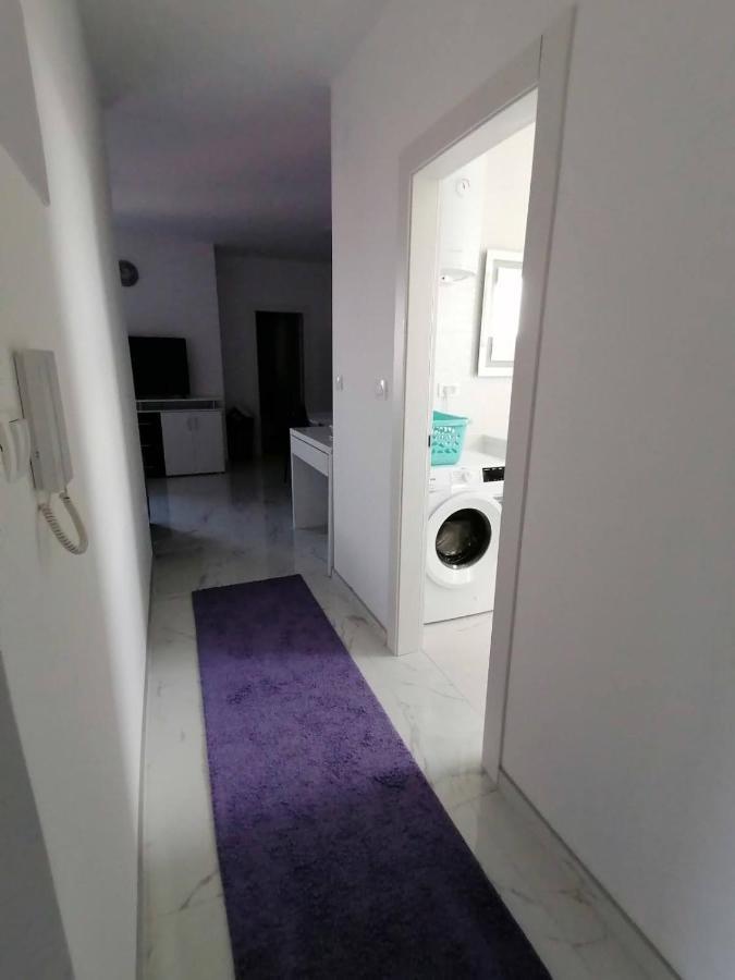 Vila Slavica Vir Exteriör bild